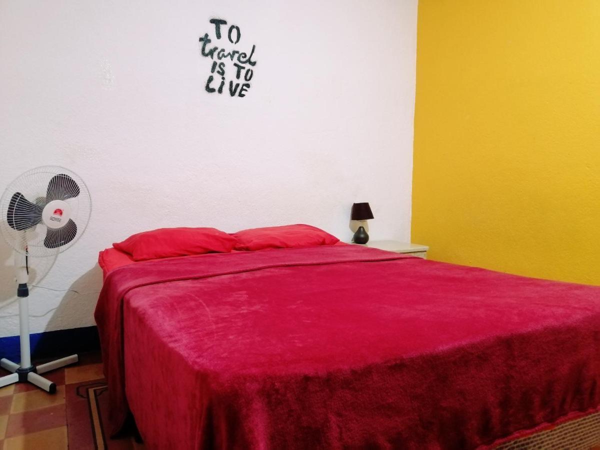 4 Grados Hostel Guatemala City Екстер'єр фото